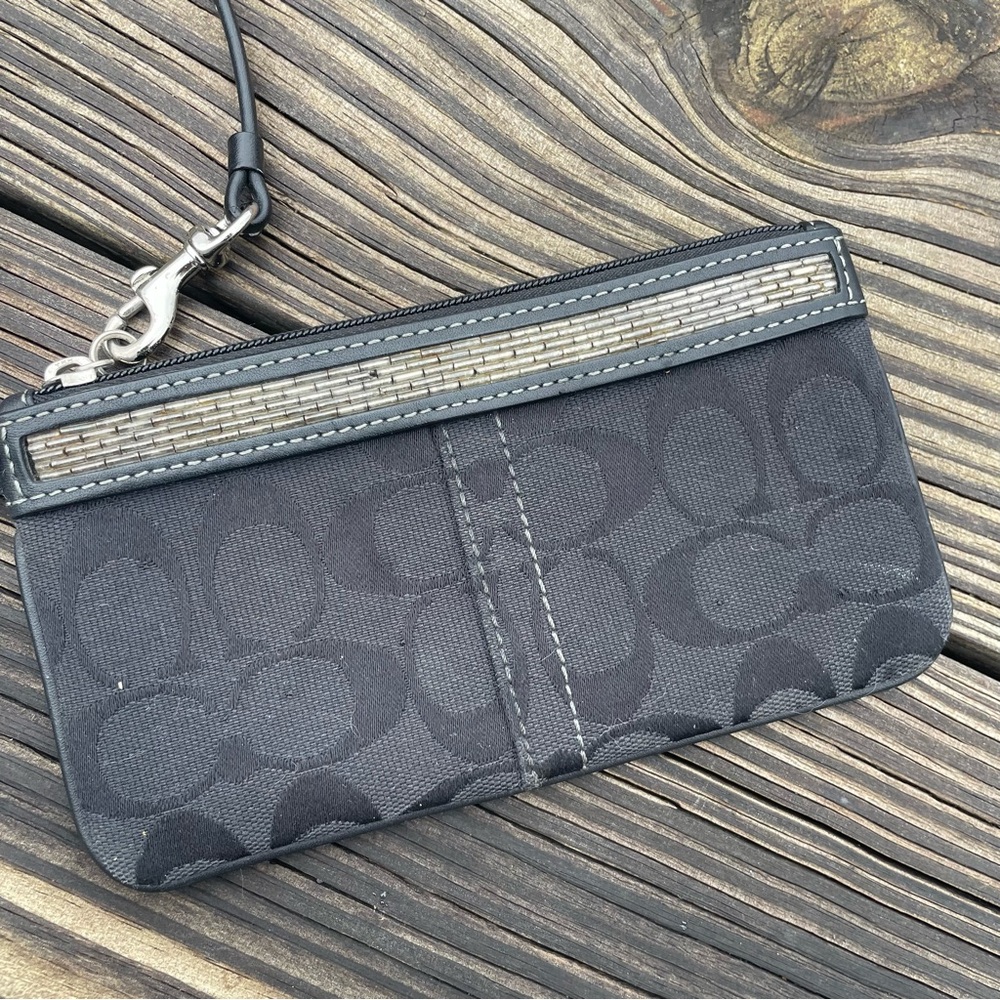 Coach Black Signature Jacquard CC Logo Beaded Trim Wristlet Bag Coin Purse VTG